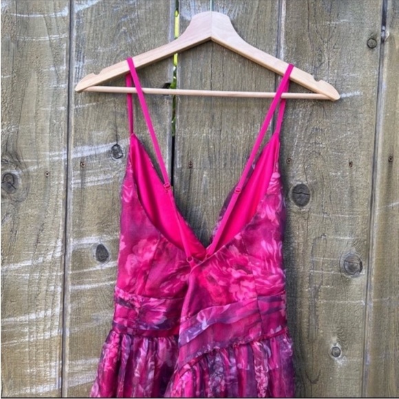 Red and Magenta Floral Backless Organza Maxi Dress 🌿 - Picture 9 of 11